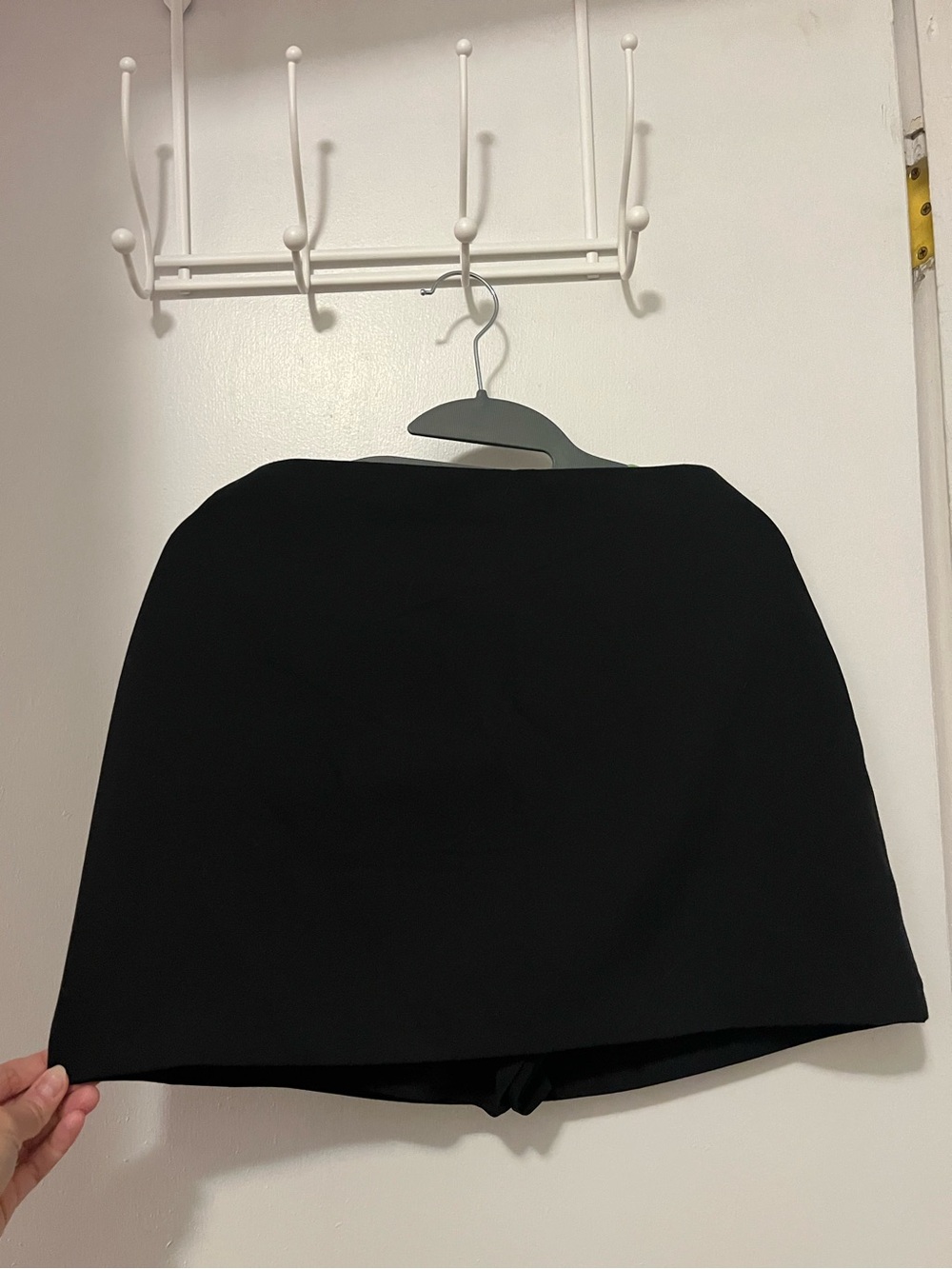 NWOT Black Abercrombie Skort - Small